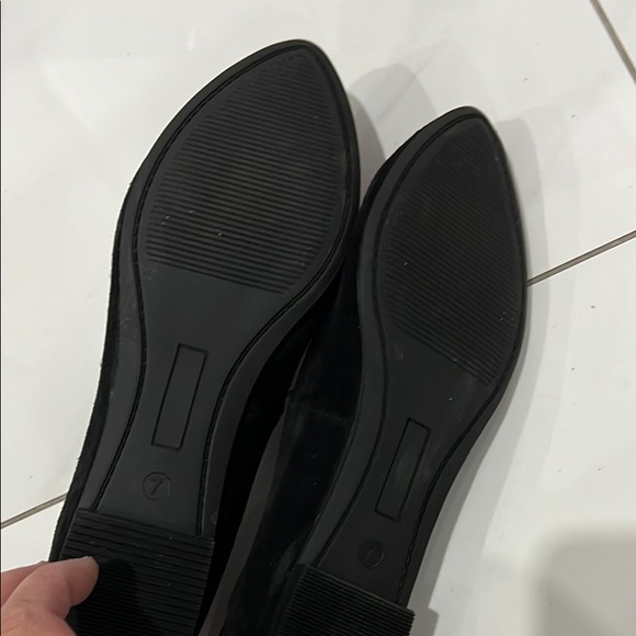 Hibou woman’s size 7 flats - Picture 2 of 2